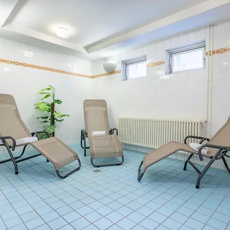 アパート Strand-park Strand-park 303 *